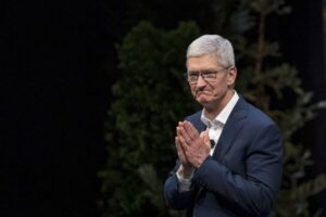 Сотрудники Apple вернуться к работе в офисе