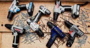 ТОП-5 лучших аккумуляторных шуруповертов 2021 для дома